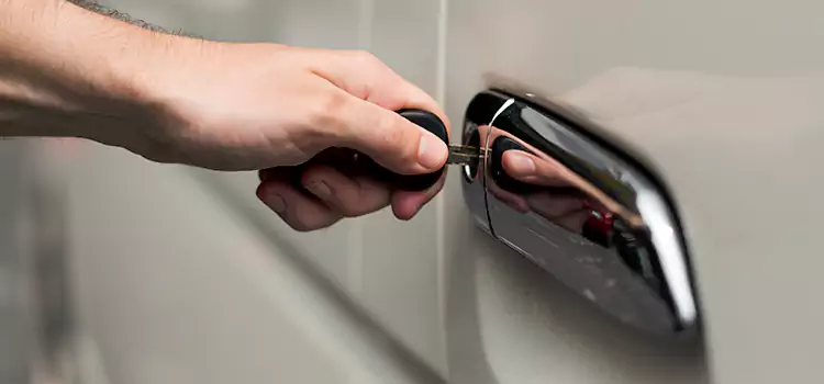 Why Choose Our Auto Locksmith Team in Kenosha, WI?
